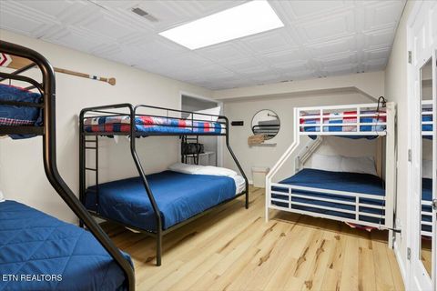 Tiny photo for 824 Deerfield Way, LaFollette, TN 37766 (MLS # 1336134)