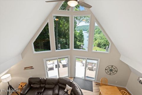 Tiny photo for 824 Deerfield Way, LaFollette, TN 37766 (MLS # 1336134)