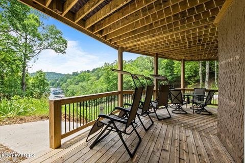 Tiny photo for 824 Deerfield Way, LaFollette, TN 37766 (MLS # 1336134)