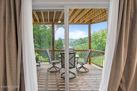 Tiny photo for 824 Deerfield Way, LaFollette, TN 37766 (MLS # 1336134)