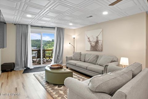 Tiny photo for 824 Deerfield Way, LaFollette, TN 37766 (MLS # 1336134)