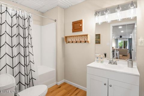 Tiny photo for 824 Deerfield Way, LaFollette, TN 37766 (MLS # 1336134)