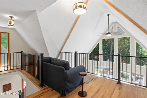 Tiny photo for 824 Deerfield Way, LaFollette, TN 37766 (MLS # 1336134)