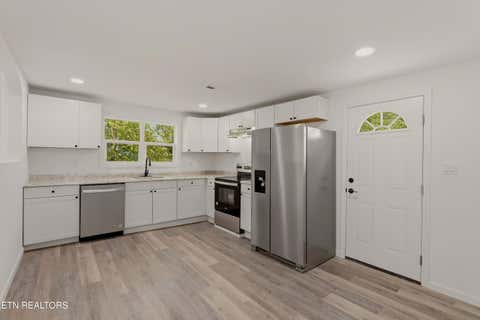 Tiny photo for 477 Marlow Circle, Clinton, TN 37716 (MLS # 1348284)
