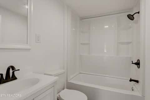 Tiny photo for 477 Marlow Circle, Clinton, TN 37716 (MLS # 1348284)