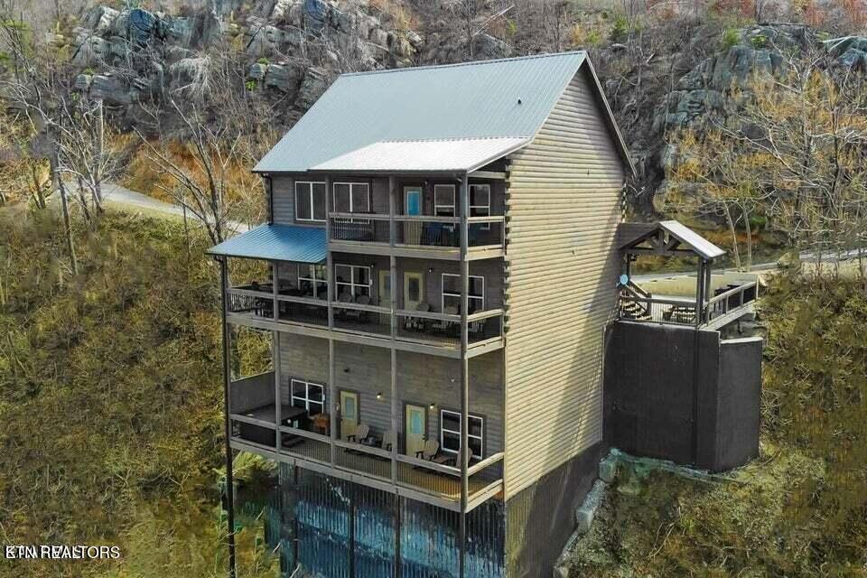 1860 Billard Way