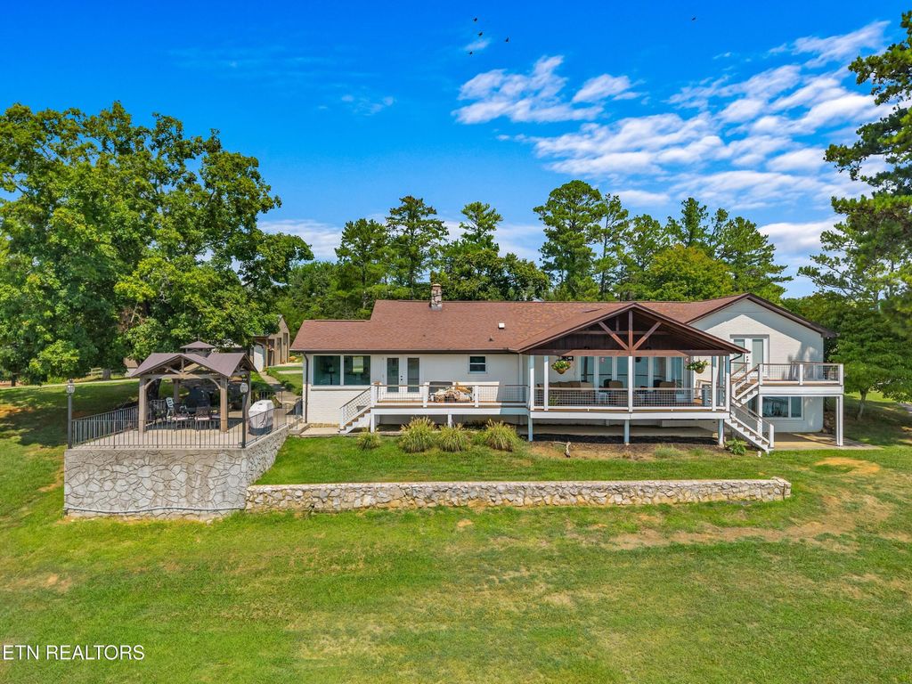 Photo of 1331 Highway 139, Dandridge, TN 37725 (MLS # 1313043)