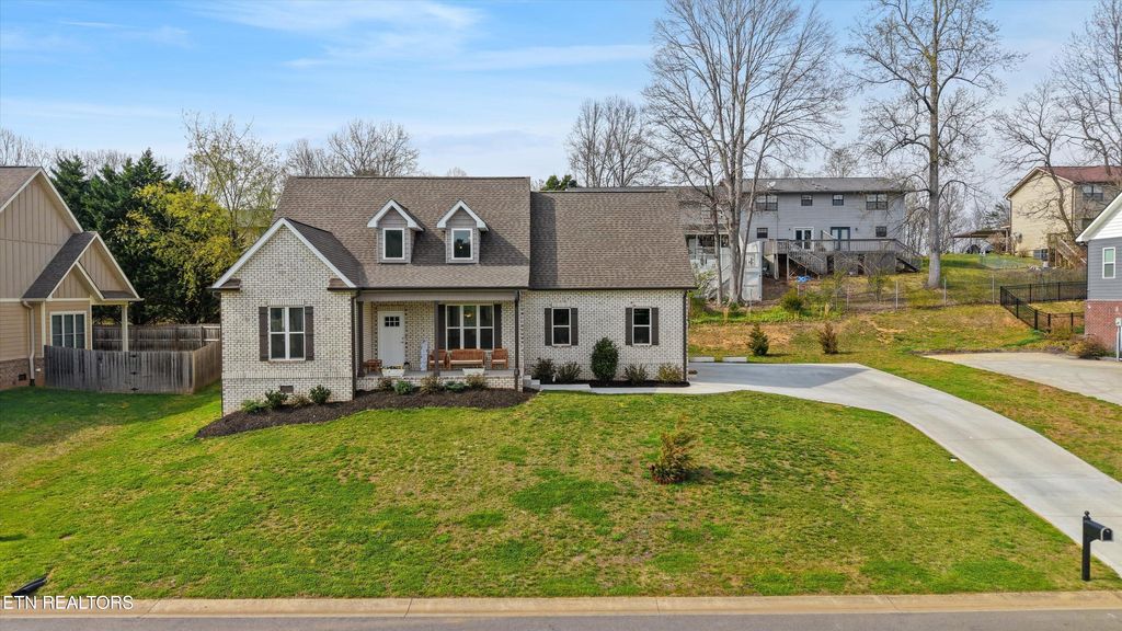 Photo of 115 Crossroads Blvd, Oak Ridge, TN 37830 (MLS # 1333662)