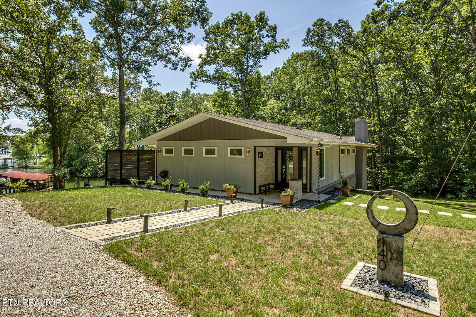 140 Emerald Cove Rd