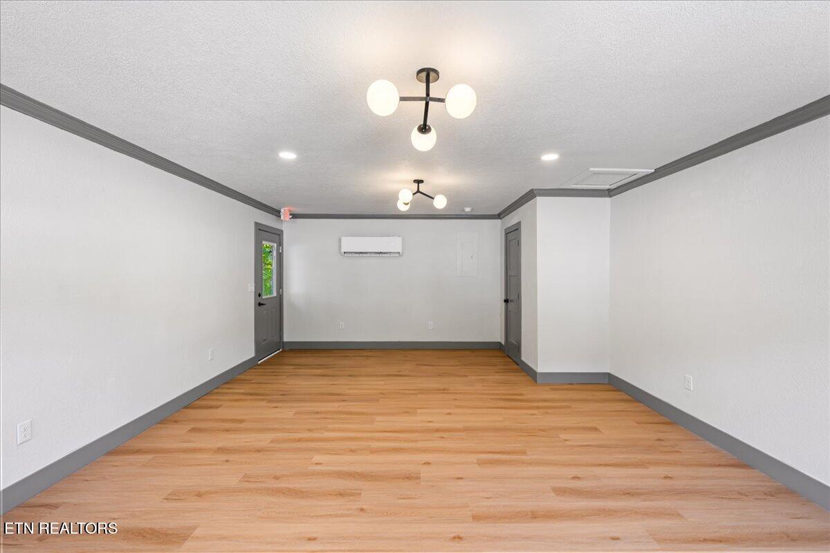 1320 Jacksboro Pike 3