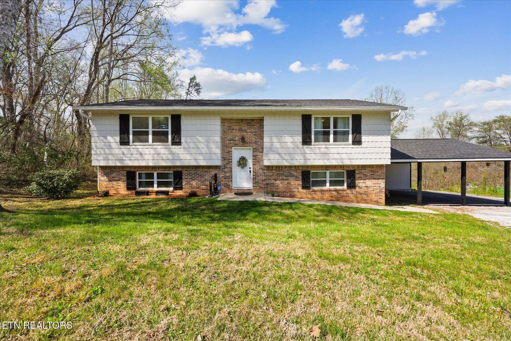 Photo of 305 Dan Circle, Rockwood, TN 37854 (MLS # 1334999)
