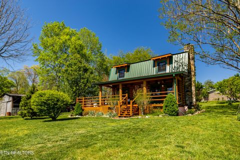 Photo of 2438 Autumn Drive, Maryville, TN 37804 (MLS # 1342401)