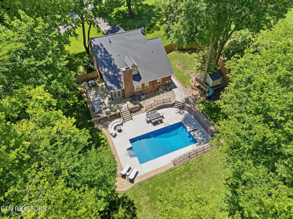 Photo of 702 Knights Bridge Rd, Maryville, TN 37803 (MLS # 1344775)
