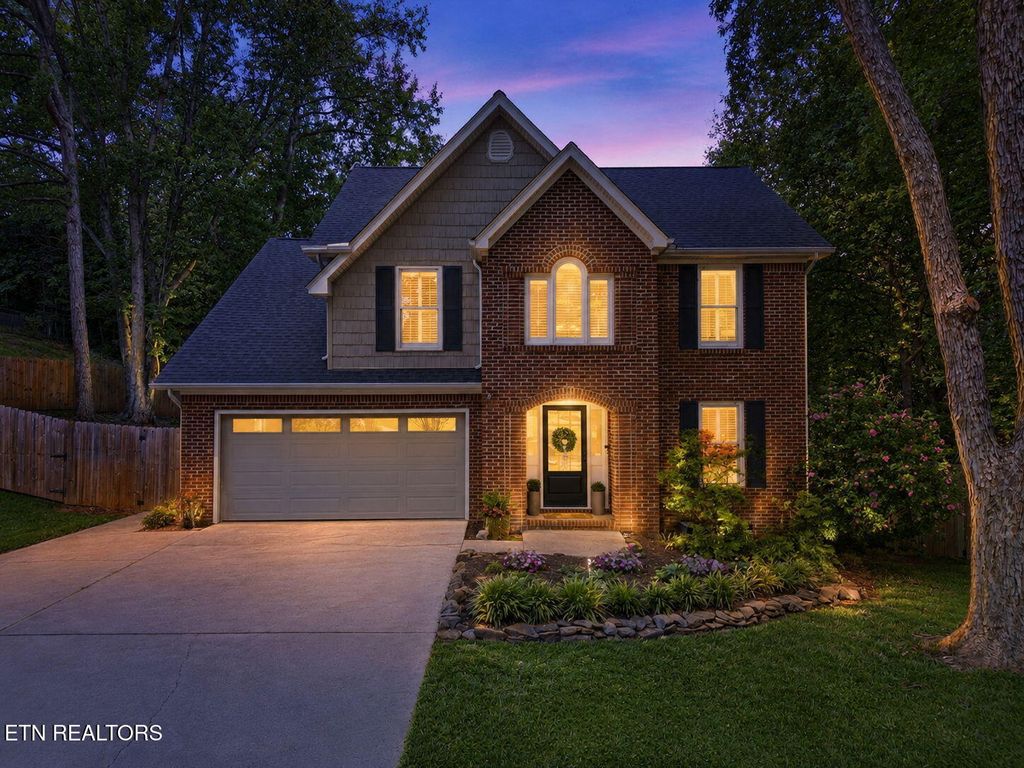 Photo of 702 Knights Bridge Rd, Maryville, TN 37803 (MLS # 1344775)