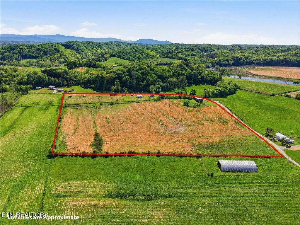 Photo of 525 Matthews Lane, Mosheim, TN 37818 (MLS # 1337860)