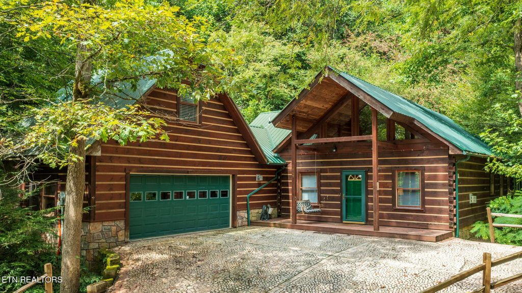 Photo of 1669 Hidden Hills Rd, Gatlinburg, TN 37738 (MLS # 1294230)