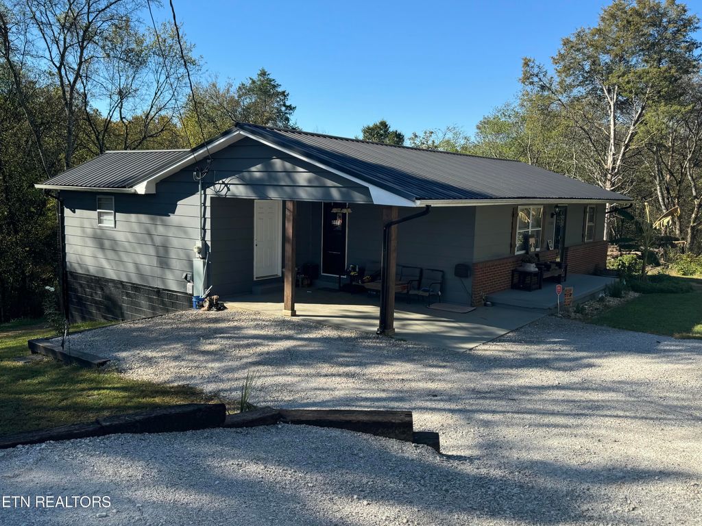 Photo of 10522 Thorn Grove Pike, Strawberry Plains, TN 37871 (MLS # 1280129)