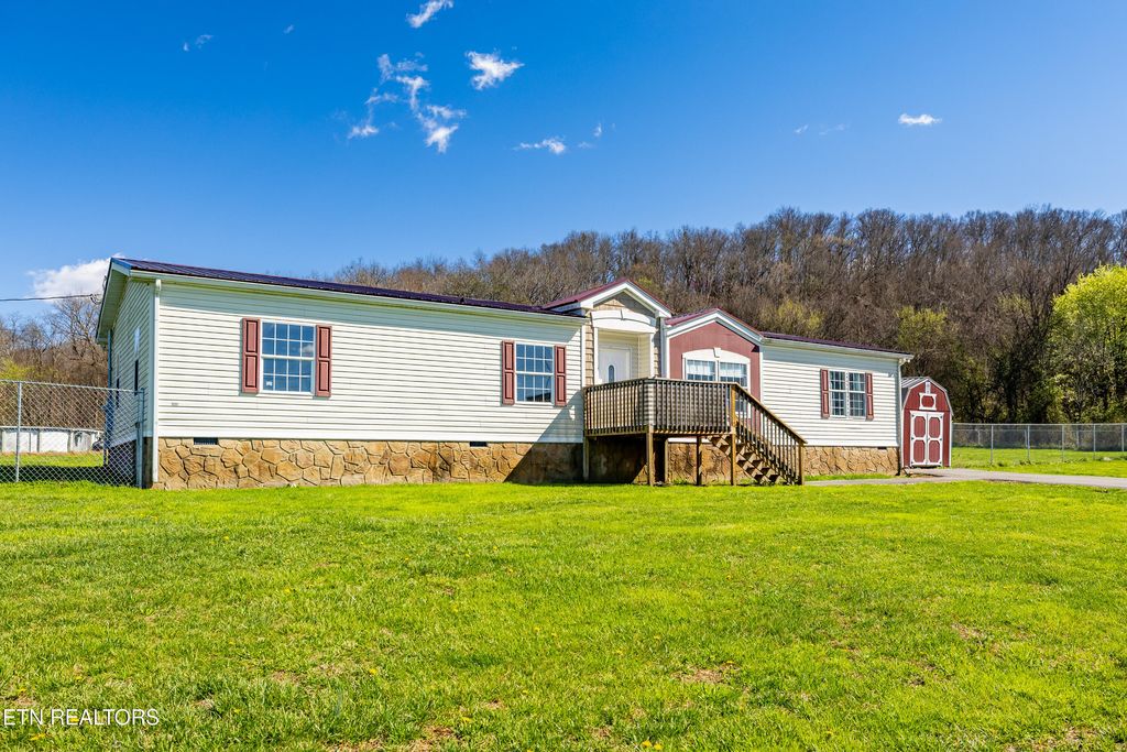 Photo of 540 Farm Loop Rd, New Market, TN 37820 (MLS # 1333020)