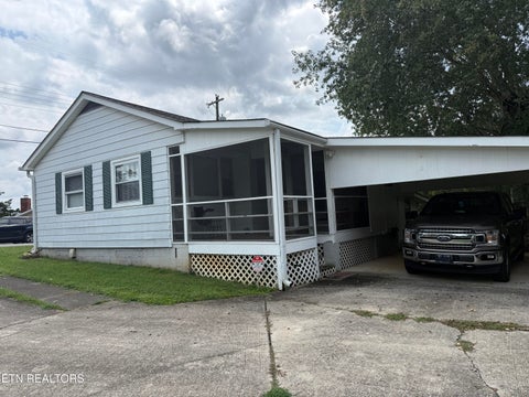Tiny photo for 102 Victoria Rd, Oak Ridge, TN 37830 (MLS # 1354795)