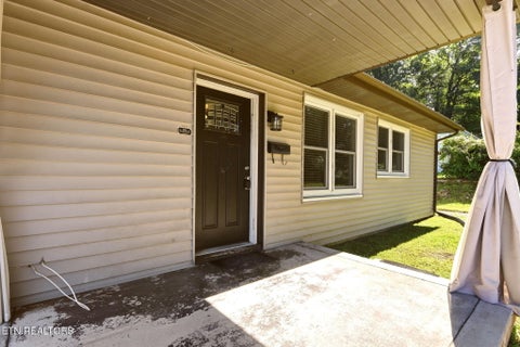 Tiny photo for 197 Manhattan Ave, Oak Ridge, TN 37830 (MLS # 1353145)