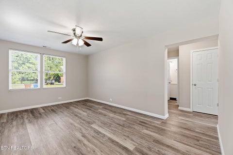 Tiny photo for 197 Manhattan Ave, Oak Ridge, TN 37830 (MLS # 1353145)