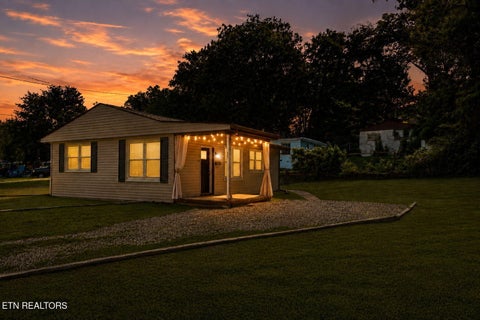 Tiny photo for 197 Manhattan Ave, Oak Ridge, TN 37830 (MLS # 1353145)