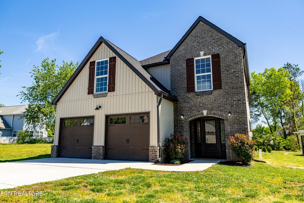 Photo of 215 Ogana Ln, Loudon, TN 37774 (MLS # 1338247)