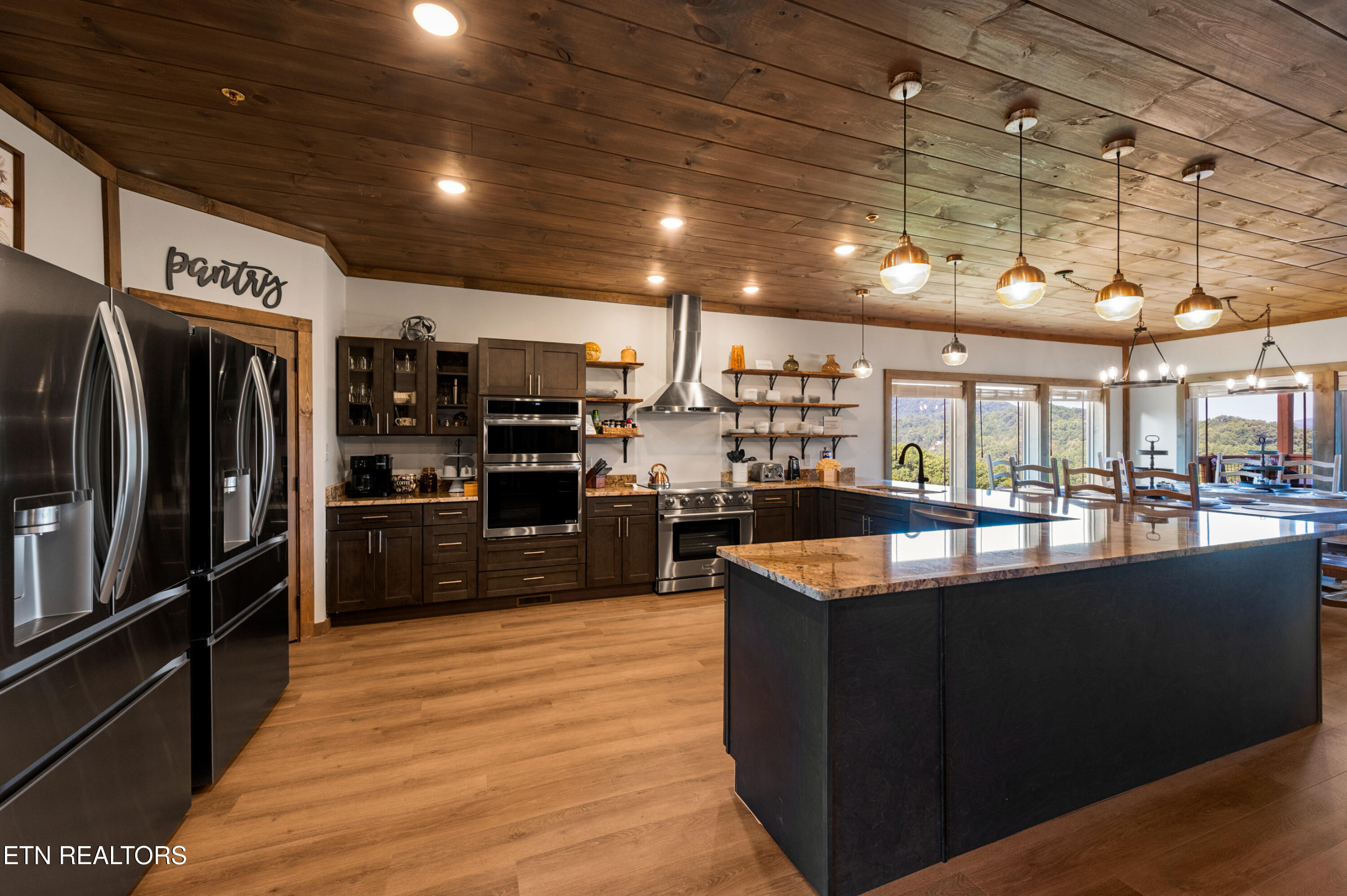 2534 Mountain Holly Way