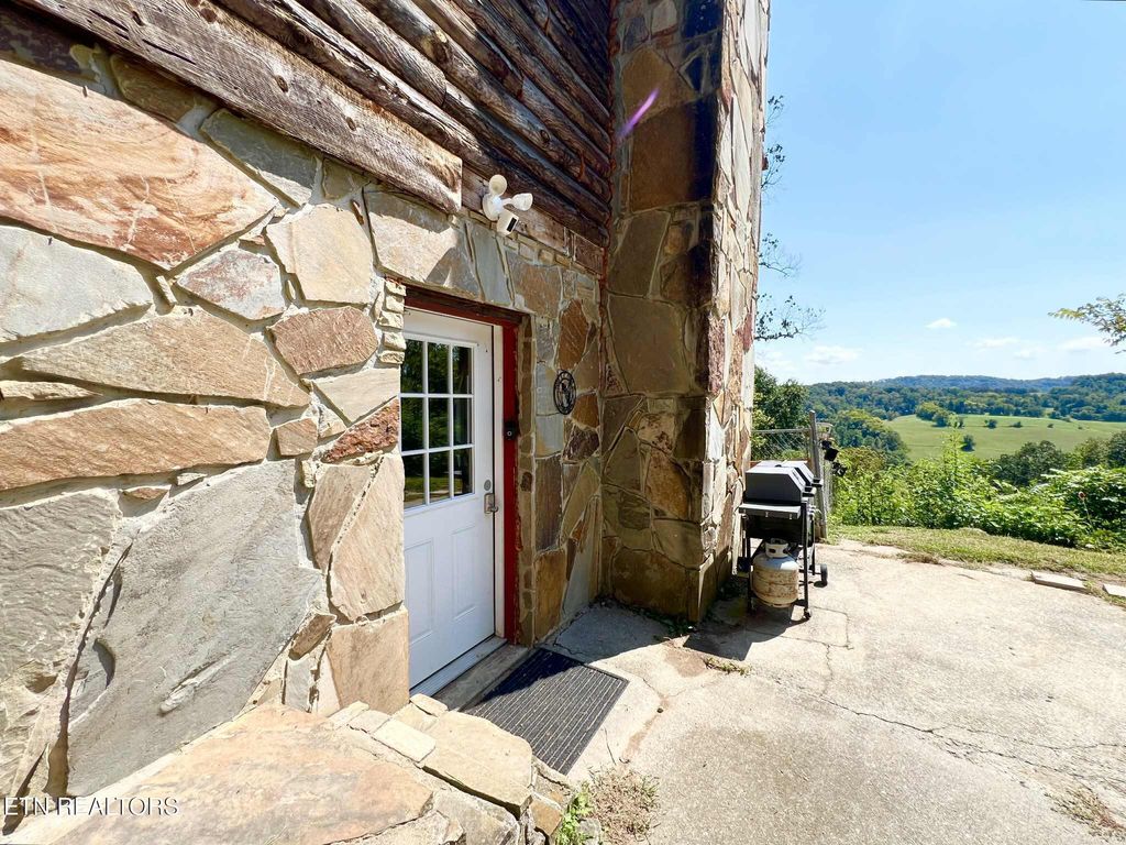 Photo of 191 Hudson Lane #B, Clinton, TN 37716 (MLS # 1315035)