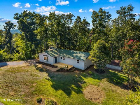 1928 Bouldercrest Drive Dandridge TN 37725