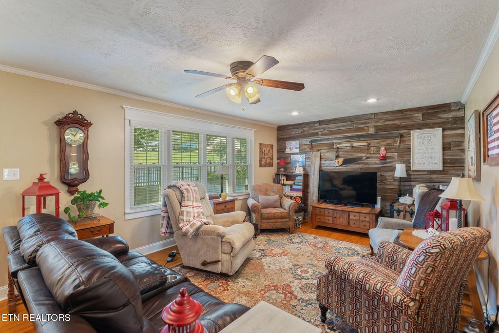 Photo of 20 Webster Court, Loudon, TN 37774 (MLS # 1316141)