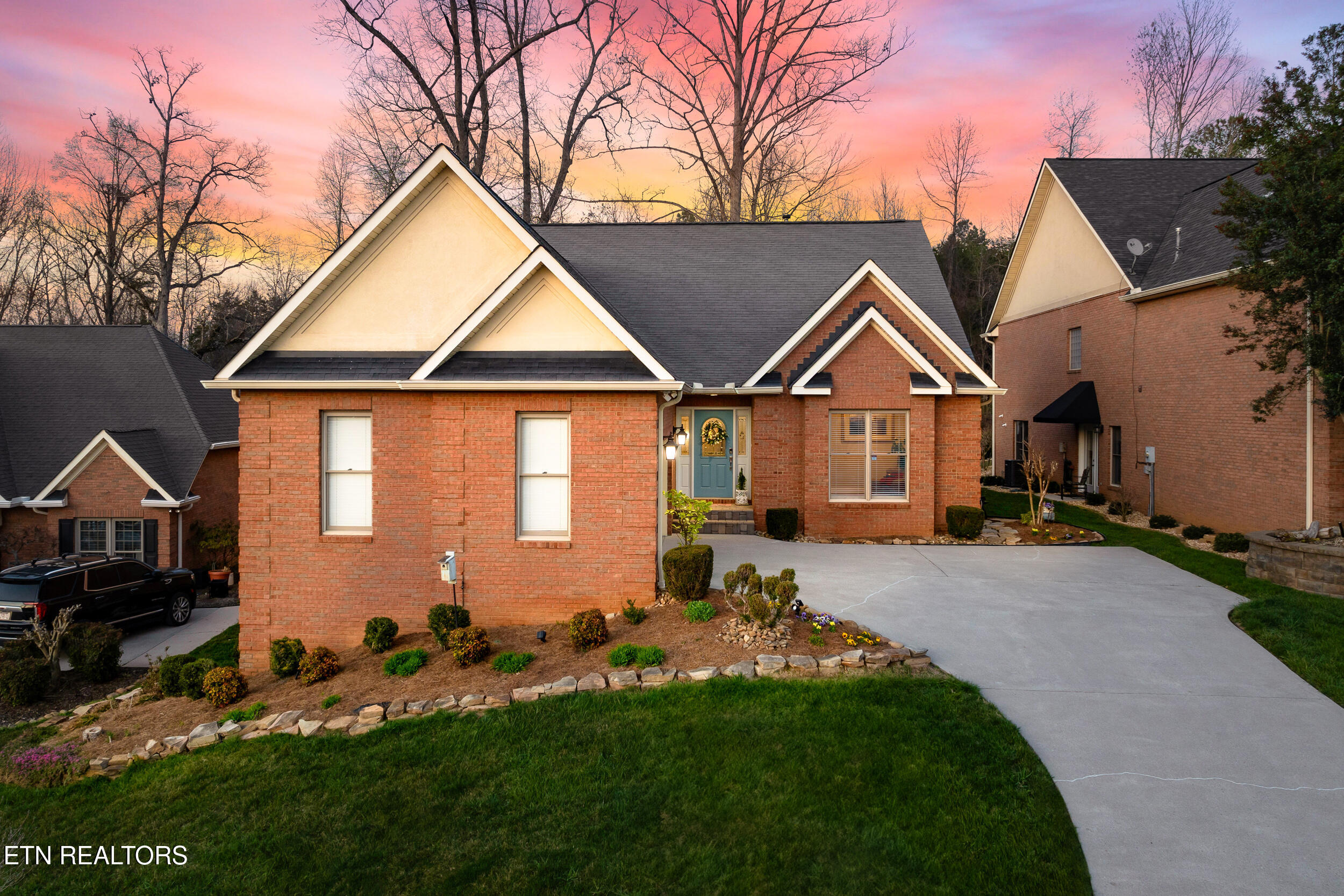270 Valleyview Drive