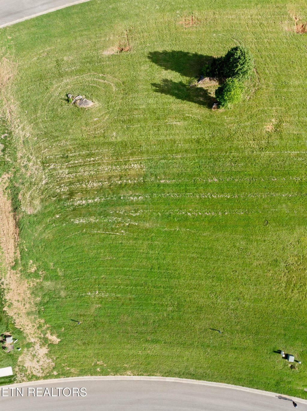 Photo of 2533 Persimmon Ridge (Rdg) Rdg, Loudon, TN 37774 (MLS # 1301469)