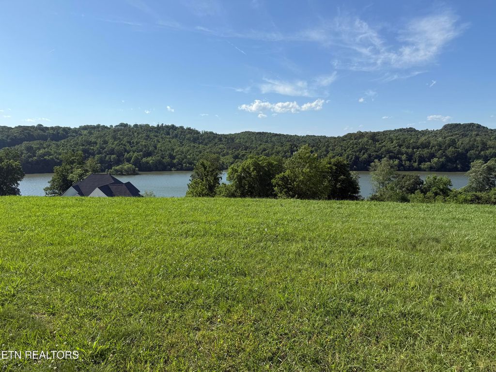 Photo of 2533 Persimmon Ridge (Rdg) Rdg, Loudon, TN 37774 (MLS # 1301469)