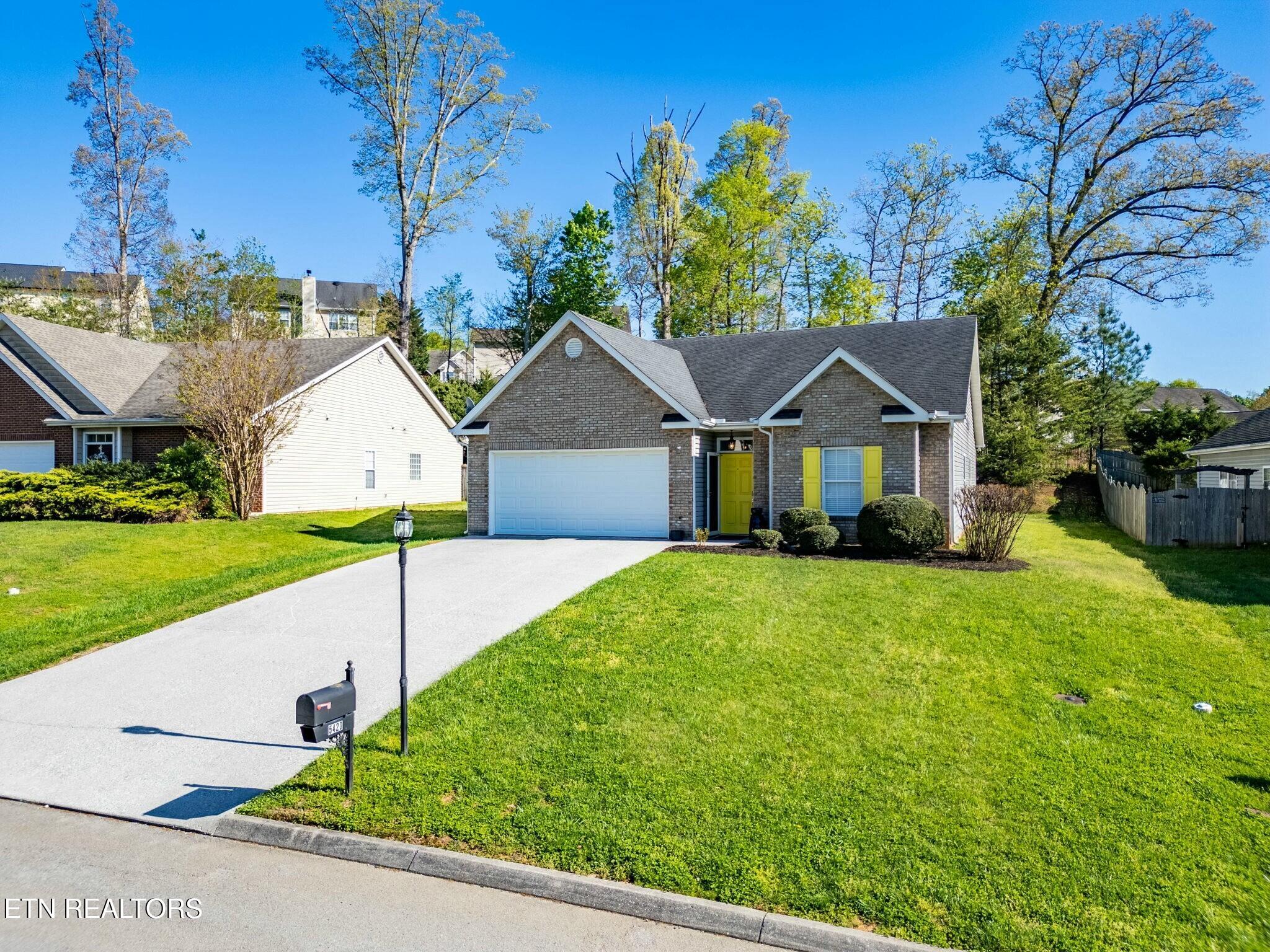 5420 Oak Harbor Lane