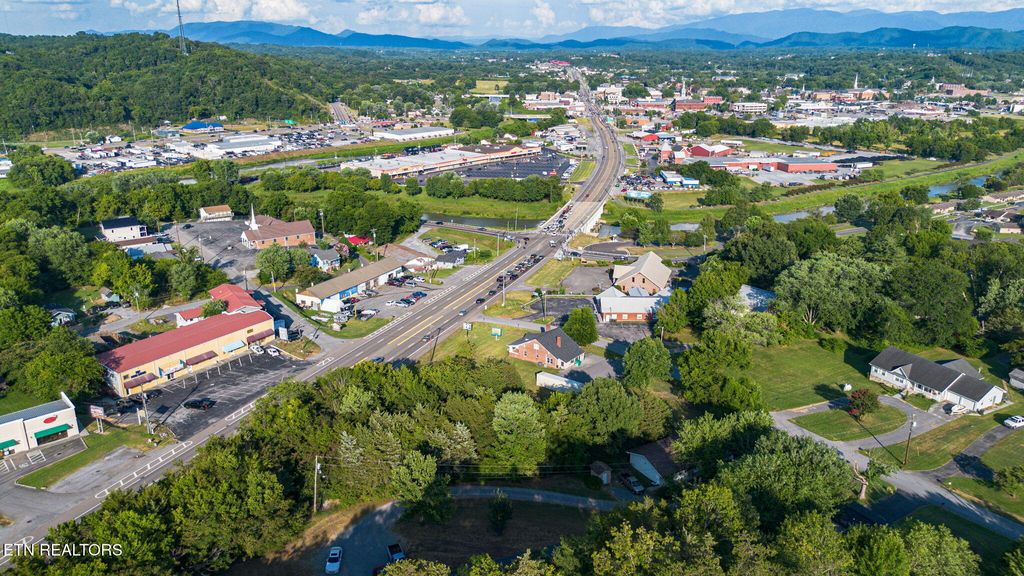 Photo of 116 Hazel Drive, Sevierville, TN 37862 (MLS # 1339720)