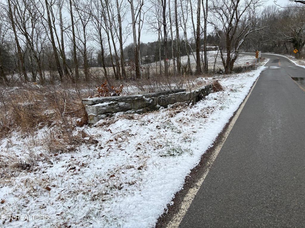 Photo of Old Highway 63, Speedwell, TN 37870 (MLS # 1328170)