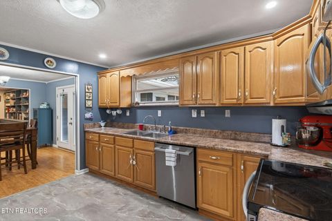 Tiny photo for 308 Sanford Ave, Clinton, TN 37716 (MLS # 1326292)