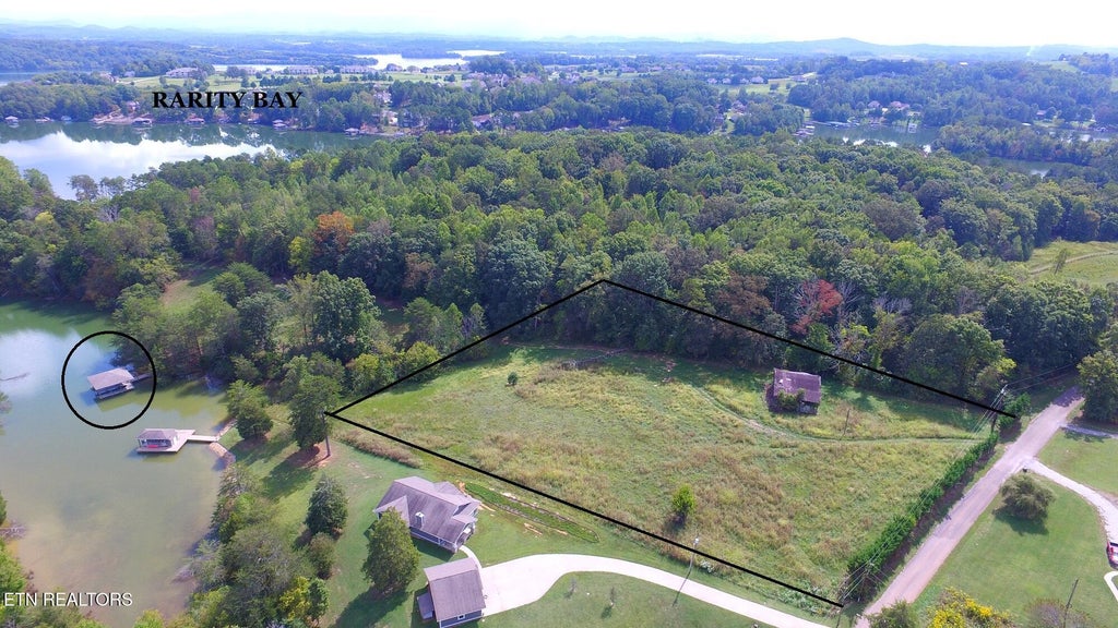 Photo of 2050 E Bat Creek Rd, Vonore, TN 37885 (MLS # 1359395)