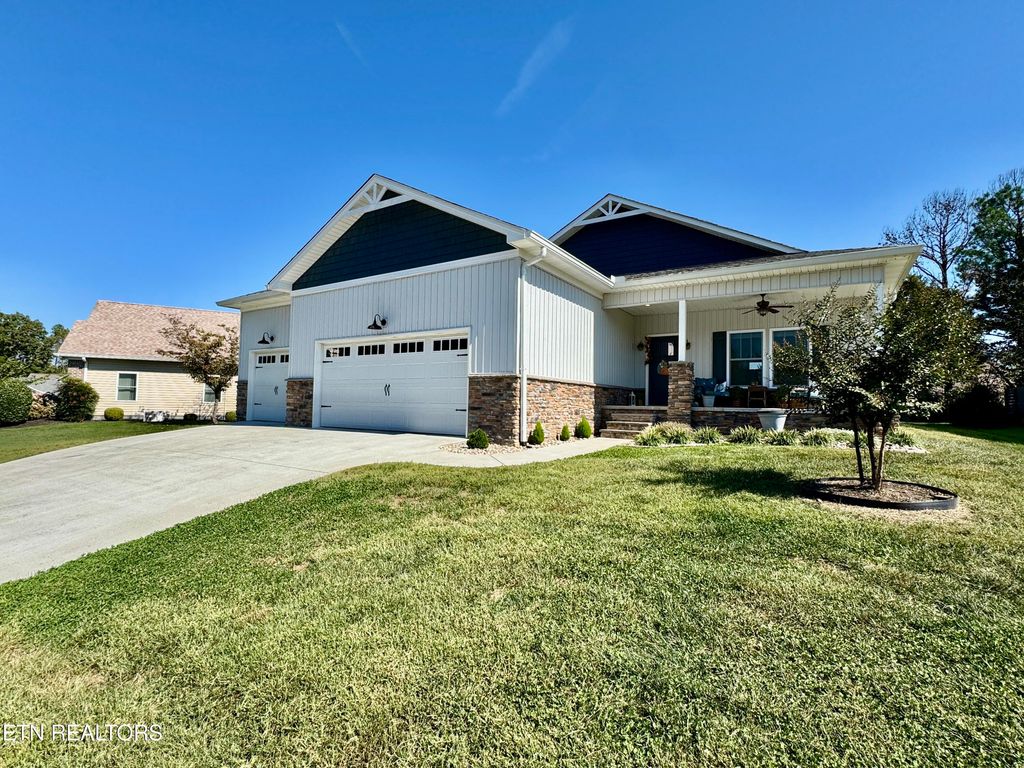 Photo of 170 Elokwa Way, Loudon, TN 37774 (MLS # 1335285)