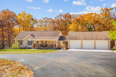 Photo of 1383 Old Bean Shed Rd, Clarkrange, TN 38553 (MLS # 1321019)