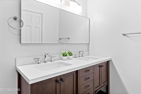 Tiny photo for 225 Bobwhite Tr, Sevierville, TN 37876 (MLS # 1324769)