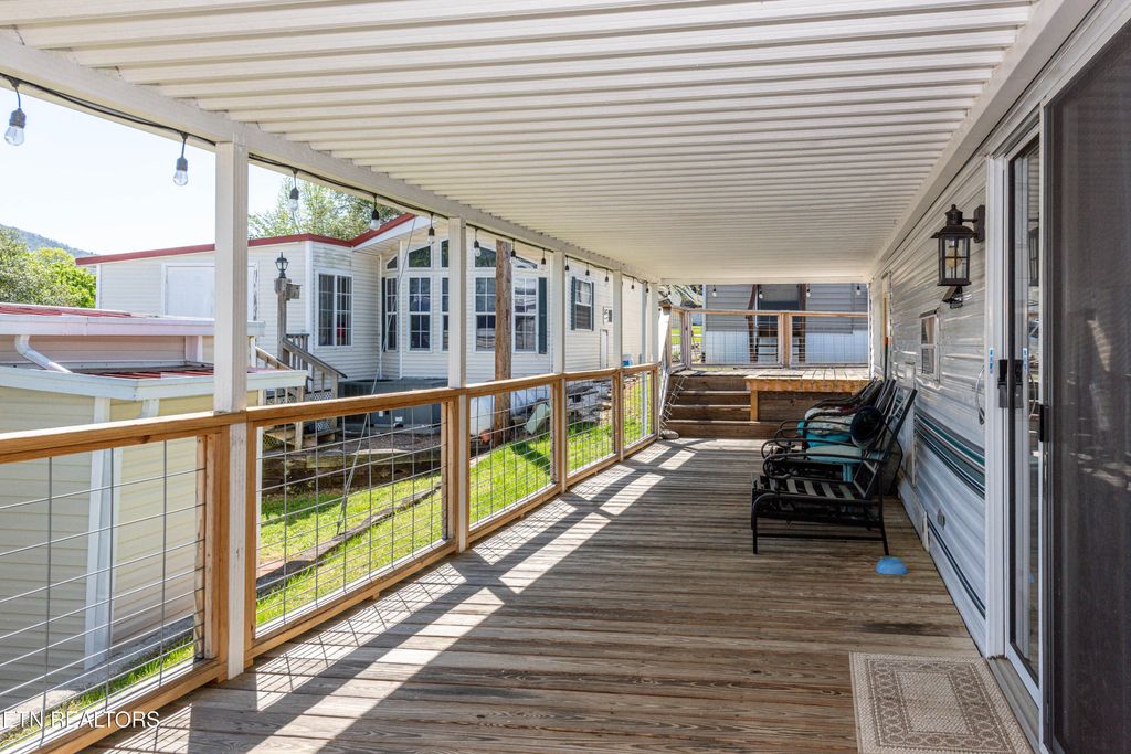 Photo of 1142 Kinglet St, Townsend, TN 37882 (MLS # 1297935)