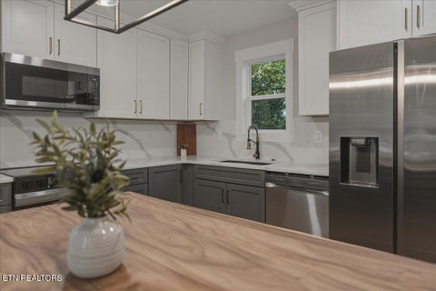 Tiny photo for 10016 Branchview Drive, Knoxville, TN 37932 (MLS # 1360303)