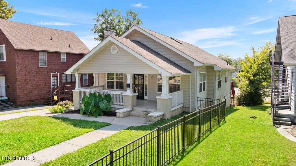 Photo of 3226 E 5th Ave, Knoxville, TN 37914 (MLS # 1354105)