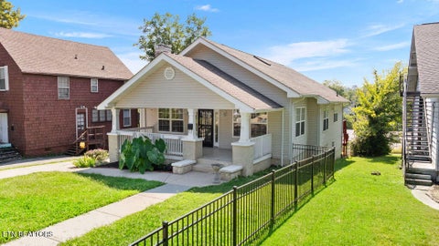 Photo of 3226 E 5th Ave, Knoxville, TN 37914 (MLS # 1354105)