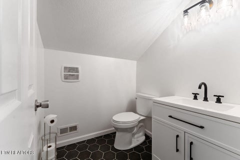 Tiny photo for 3226 E 5th Ave, Knoxville, TN 37914 (MLS # 1354105)