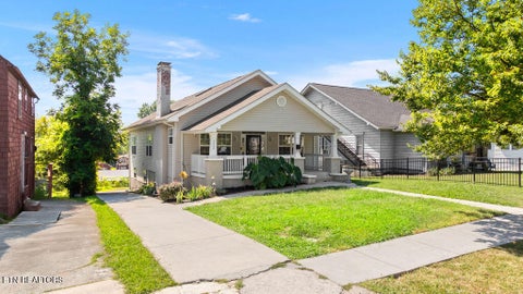 Tiny photo for 3226 E 5th Ave, Knoxville, TN 37914 (MLS # 1354105)
