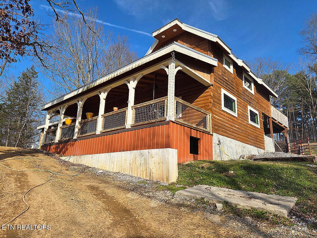 Photo of 223 Frontier Rd, Sweetwater, TN 37874 (MLS # 1324644)