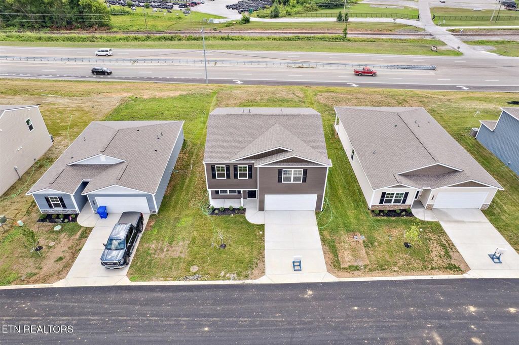 Photo of 144 N Blissful Meadows Drive, Harriman, TN 37748 (MLS # 1299458)